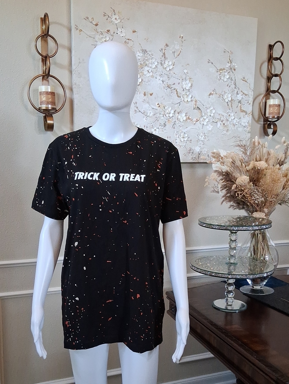 New Women's Trick or Treat Halloween Graphic Tee Short Sleeves Cotton Medium - Picture 6 of 14
